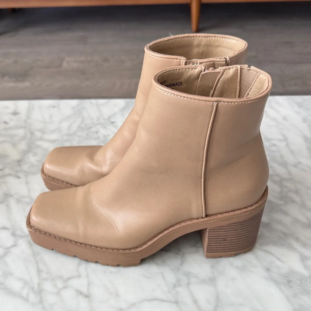 🌼NEW YORK & COMPANY🌼 Tan Alex Booties, Size 9